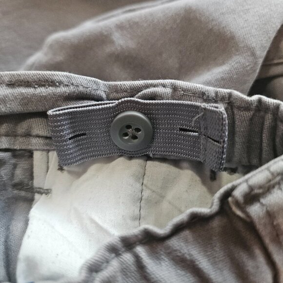 Old Navy Gray Jeans - Picture 4 of 7